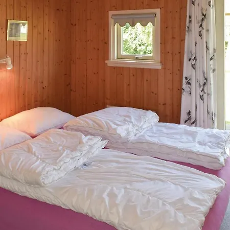Holiday home 3 Bedroom Lovely Home In Humble
