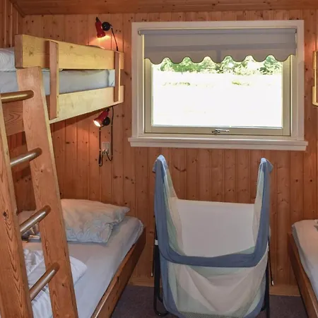 Holiday home 3 Bedroom Lovely Home In Humble Humble